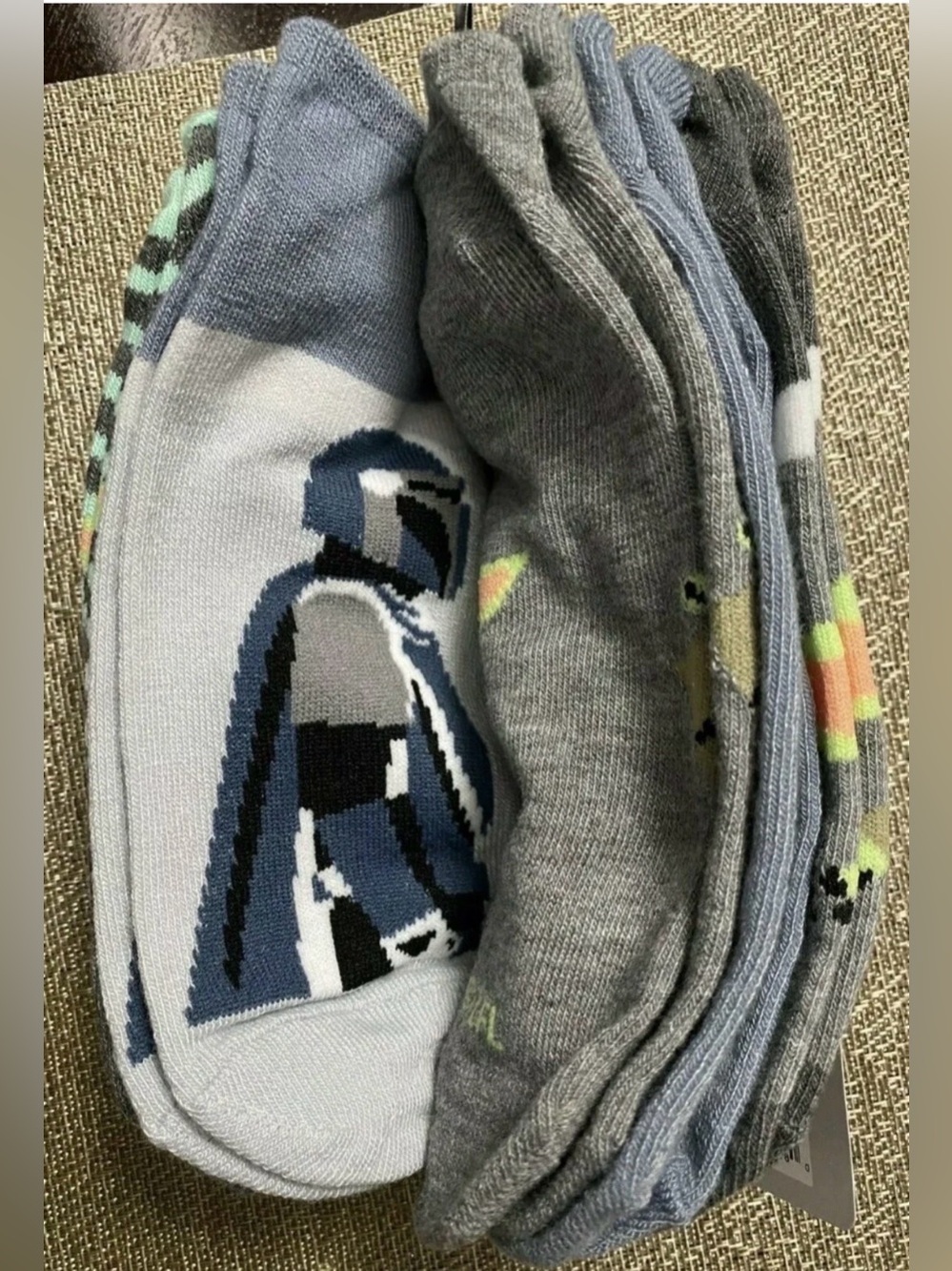 Star Wars The Mandalorian Baby Yoda Socks 5 Pack - Picture 5 of 8